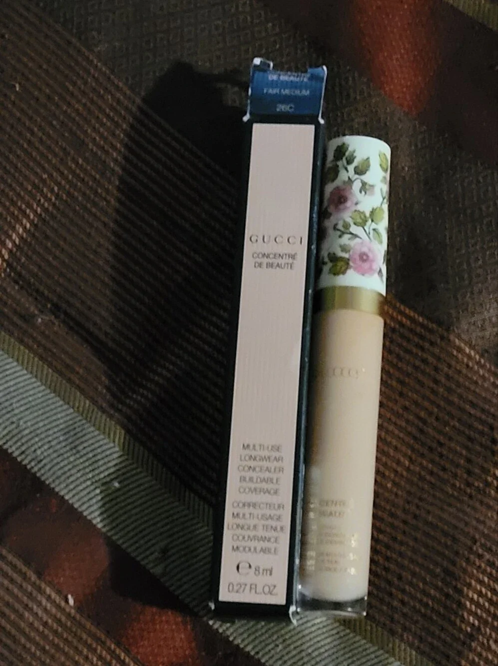 🙈Gucci Concentré de Beauté Multi-Use Concealer - Cream 26C